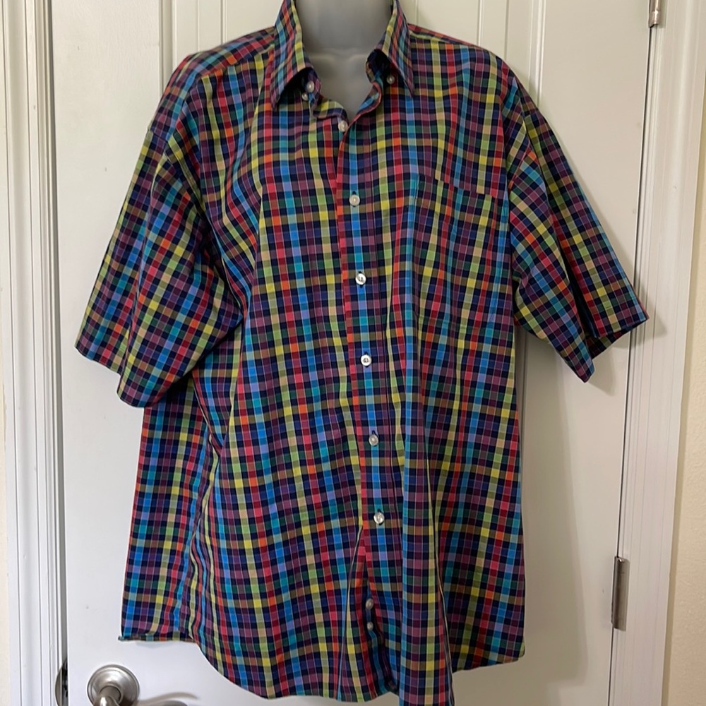 Forsyth of Canada multi-colored checkered button down shirt. Size Large.